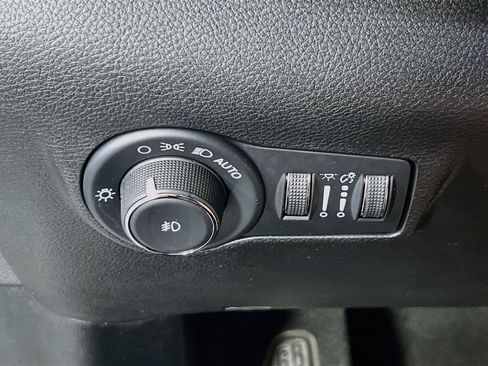 Used 2022 Jeep Compass Limited AWD/4WD image 10