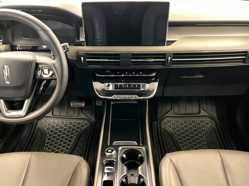 Used 2024 Lincoln Corsair AWD w/ Equipment Group 101A image 14