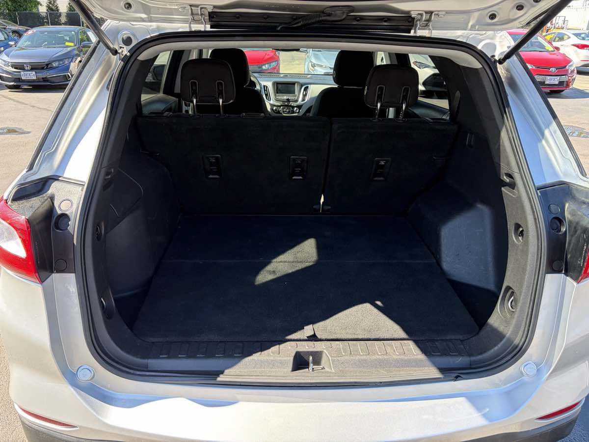 Used 2019 Chevrolet Equinox LS w/ LS Convenience Package AWD/4WD image 21
