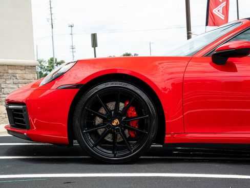 Used 2020 Porsche 911 Carrera RWD image 23