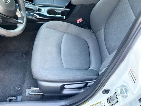 Used 2021 Toyota Corolla LE image 20