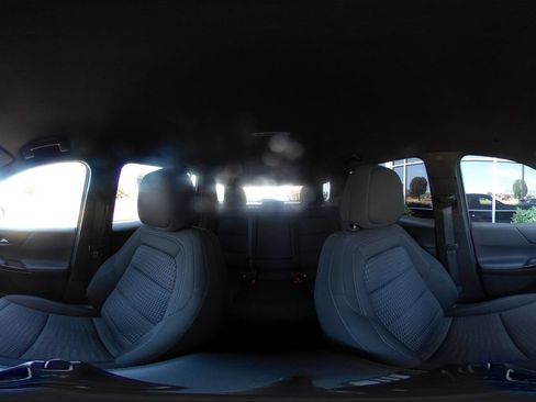 Used 2025 Chevrolet Equinox LT FWD image 42