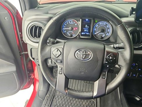 Used 2022 Toyota Tacoma SR5 image 19