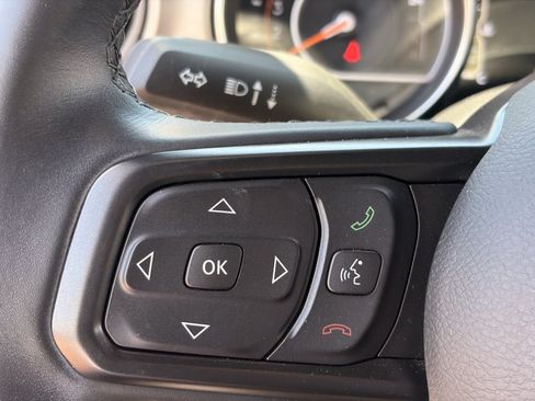 Used 2021 Jeep Wrangler Unlimited Sport AWD/4WD image 27