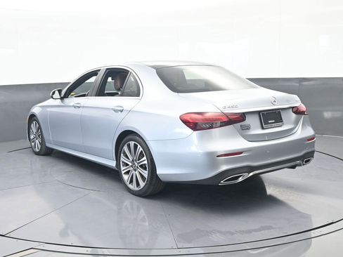 Used 2021 Mercedes-Benz E 450 4MATIC Sedan image 4