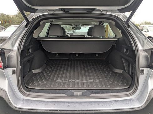 Used 2023 Subaru Outback Limited image 14