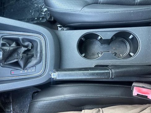 Used 2017 Volkswagen Jetta SE image 15