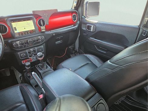 Used 2018 Jeep Wrangler Unlimited Rubicon w/ Dual Top Group image 9