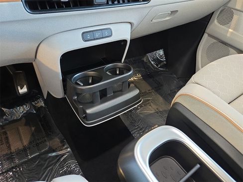 New 2025 Volkswagen ID. Buzz 1st Edition image 20