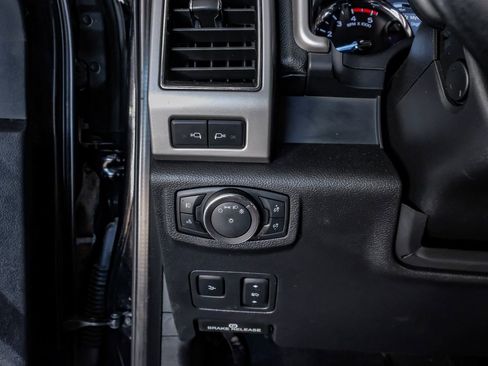 Used 2019 Ford F250 Lariat w/ Lariat Ultimate Package image 29