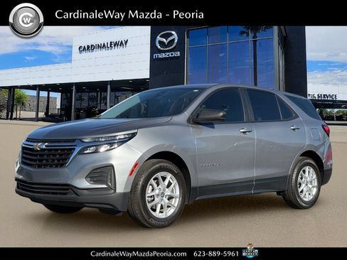 Used 2024 Chevrolet Equinox LS w/ Driver Confidence II Package FWD image 1