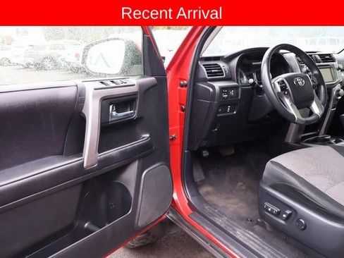 Used 2019 Toyota 4Runner SR5 image 10