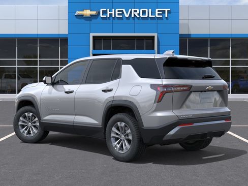 New 2026 Chevrolet Equinox LT w/ Safety and Technology Package FWD image 3