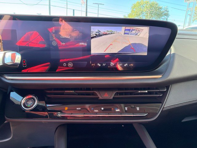 Certified 2025 Buick Envision Avenir AWD/4WD image 18