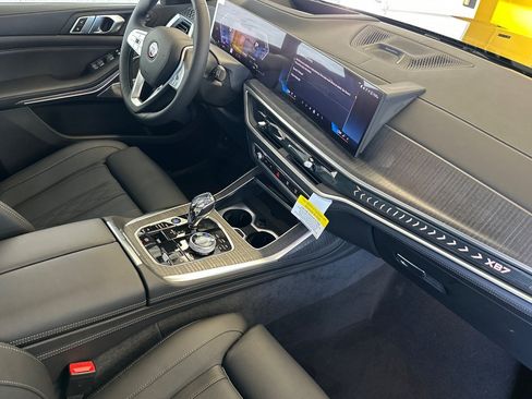 New 2026 BMW ALPINA XB7 AWD/4WD image 16