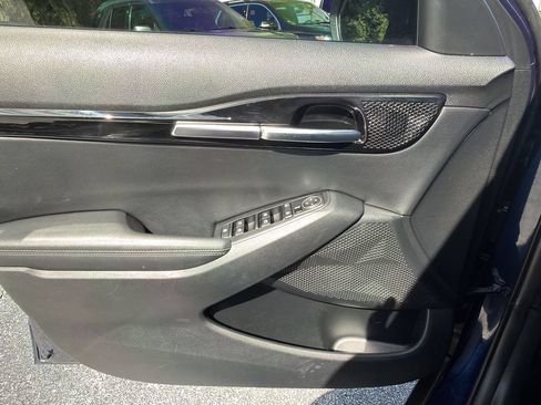 Certified 2025 Kia Seltos EX w/ EX Sunroof Package FWD image 23