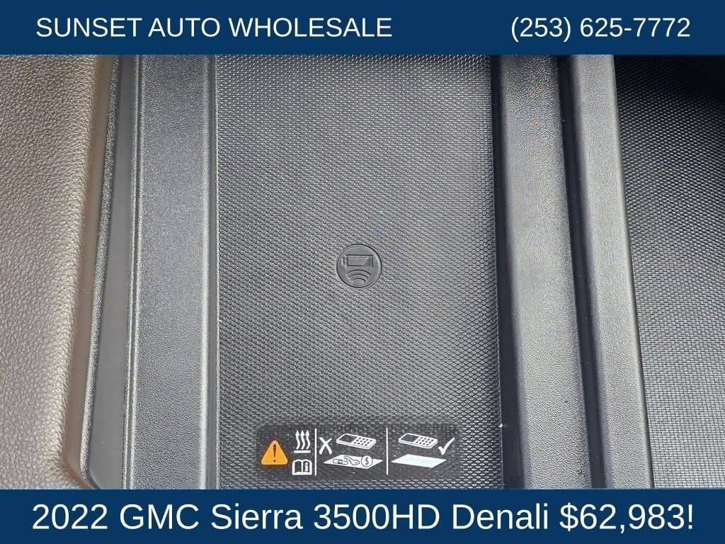 Used 2022 GMC Sierra 3500 Denali w/ Denali Ultimate Package AWD/4WD image 39