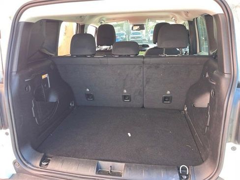 Used 2023 Jeep Renegade Latitude w/ Premium Group image 21