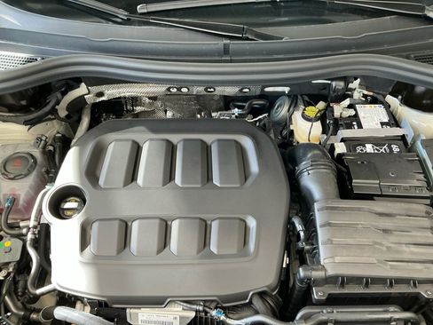 New 2026 Volkswagen Tiguan SE R-Line image 14