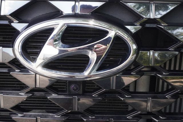 Used 2023 Hyundai Santa Fe Calligraphy w/ Cargo Package AWD/4WD image 42