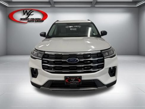 New 2026 Ford Explorer Active w/ Active Comfort Package image 2