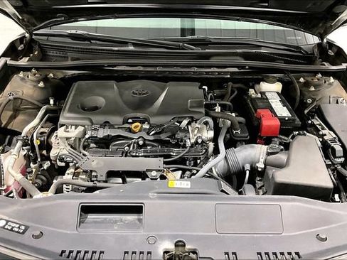 Used 2022 Toyota Camry SE FWD image 35