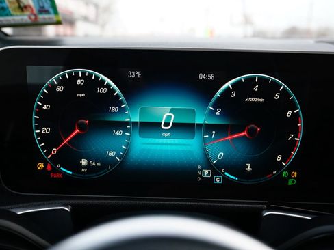 Used 2020 Mercedes-Benz GLB 250 4MATIC image 47