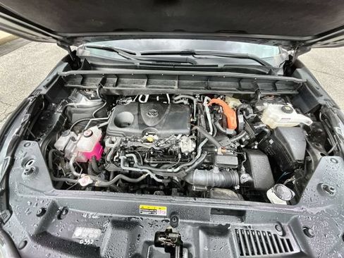 Used 2022 Toyota Highlander XLE AWD/4WD image 20