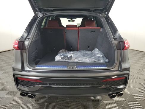 New 2026 Audi SQ5 Prestige AWD/4WD image 8