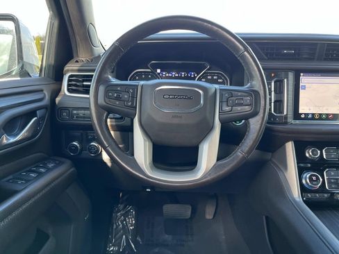 Used 2021 GMC Yukon Denali image 14