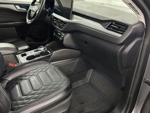 Used 2023 Ford Escape Platinum w/ Premium Technology Package image 36