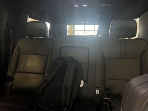 Used 2022 Chevrolet Suburban RST w/ Luxury Package image 7