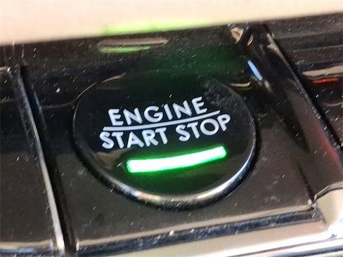 Certified 2022 Lincoln Nautilus Reserve w/ Equipment Group 201A image 25