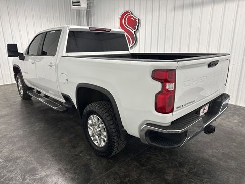 Used 2024 Chevrolet Silverado 2500 LT AWD/4WD image 10