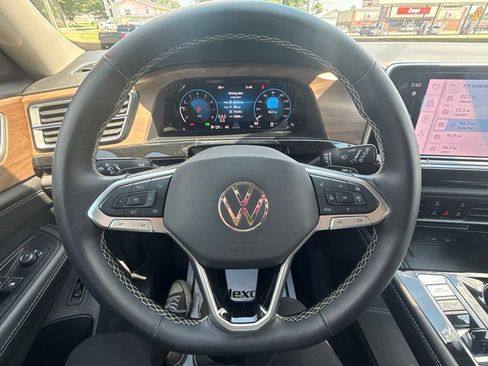 Used 2026 Volkswagen Atlas SE FWD image 21