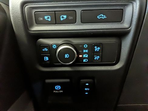 Used 2021 Ford F150 Lariat image 24