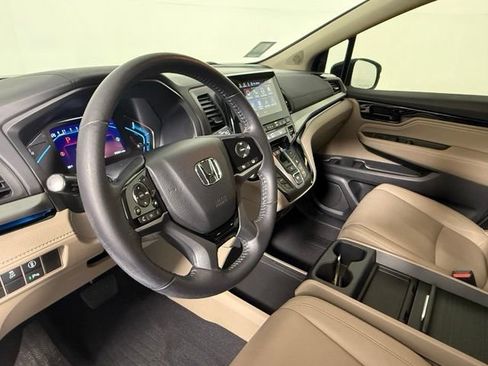 Used 2021 Honda Odyssey Touring image 14