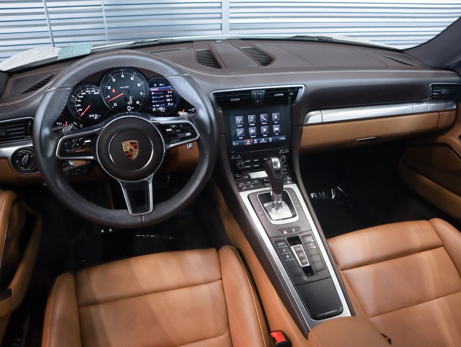 Certified 2017 Porsche 911 Carrera RWD image 19