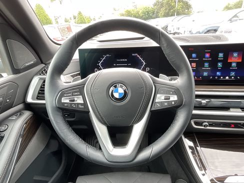 Used 2024 BMW X5 xDrive40i w/ Premium Package AWD/4WD image 13