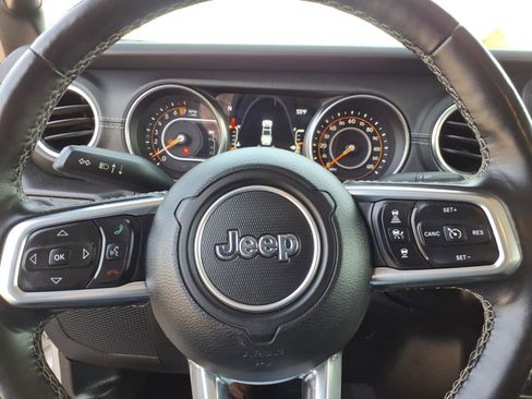 Used 2020 Jeep Gladiator Overland image 20