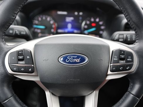 Certified 2023 Ford Explorer XLT image 39