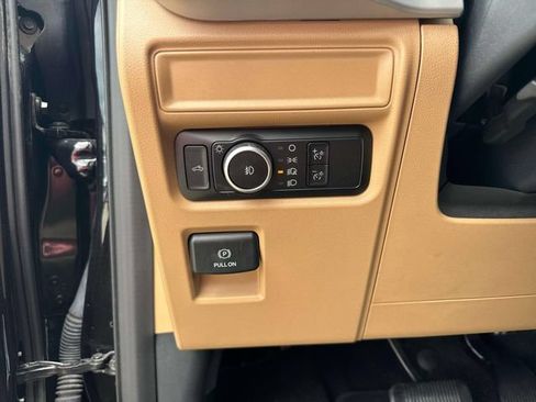 Used 2023 Ford F150 XLT AWD/4WD image 29