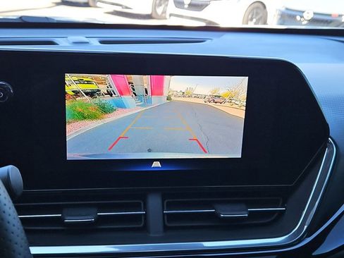 Used 2024 Chevrolet Trax RS w/ Sunroof Package image 18