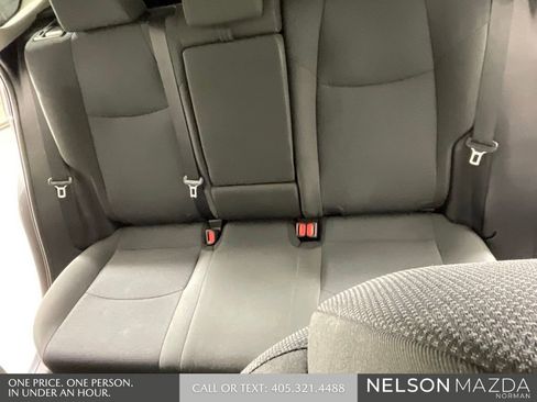 Used 2022 Toyota RAV4 LE FWD image 27