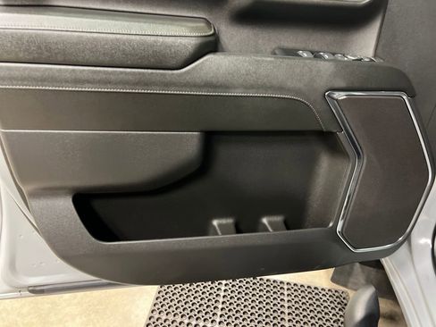 Used 2024 Chevrolet Silverado 3500 LT w/ Z71 Sport Edition image 15