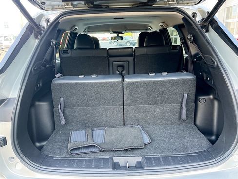 Used 2024 Mitsubishi Outlander AWD image 23