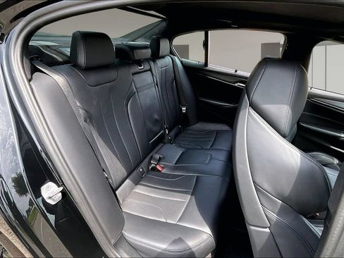 Used 2023 BMW M5 w/ Executive Package AWD/4WD image 25