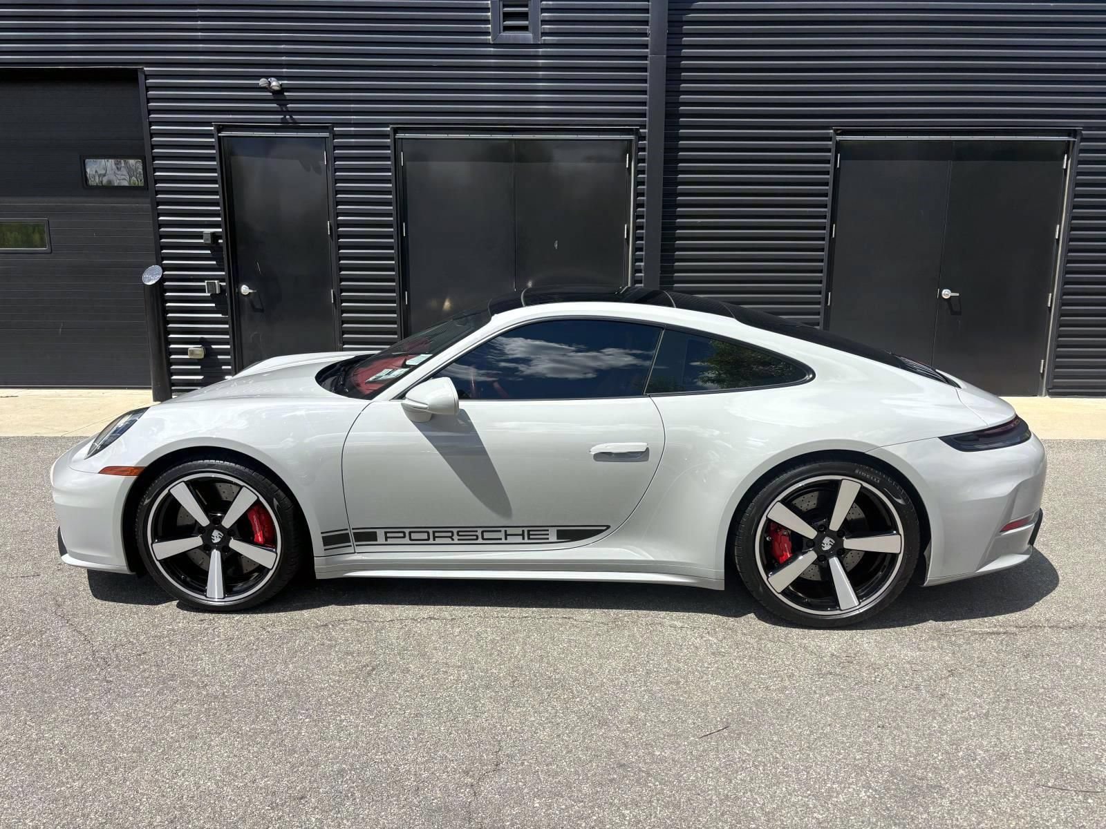 Used 2025 Porsche 911 Carrera S w/ Sportdesign Package RWD image 2