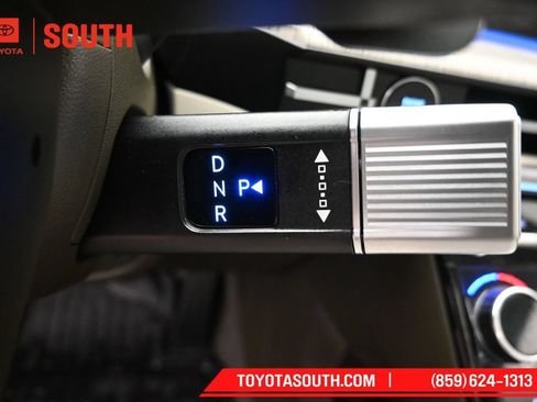Used 2025 Hyundai Santa Fe Calligraphy AWD/4WD image 25
