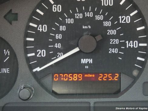 Used 1997 BMW 328i Convertible image 19